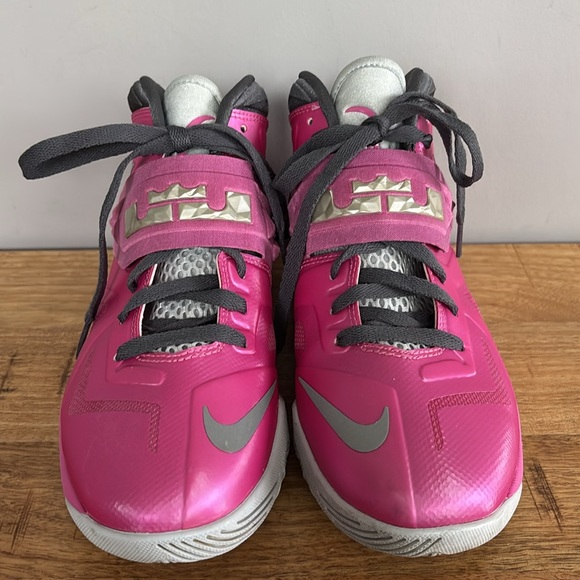 Nike LeBron Zoom Solider VII PINKEFIRE Youth High-Tops size 7 - Picture 3 of 11